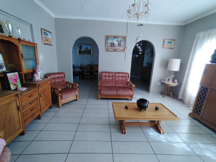 4 Bedroom Property for Sale in Jan Kempdorp Northern Cape